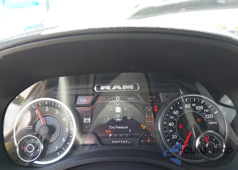 2023 Ram 1500 Laramie 4X4 5'7 Box z USA, uszkodzony, nr VIN 1C6SRFJT2PN540528